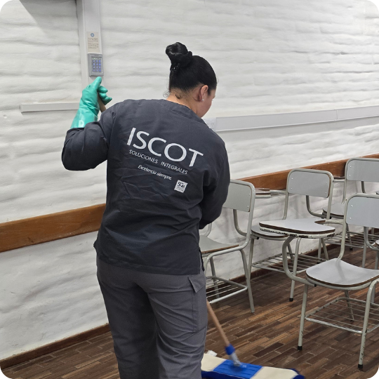 Aulas y espacios comunes Aulas y espacios comunes