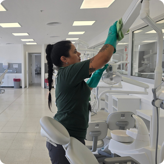 Laboratorios y espacios técnicos Laboratorios y espacios técnicos